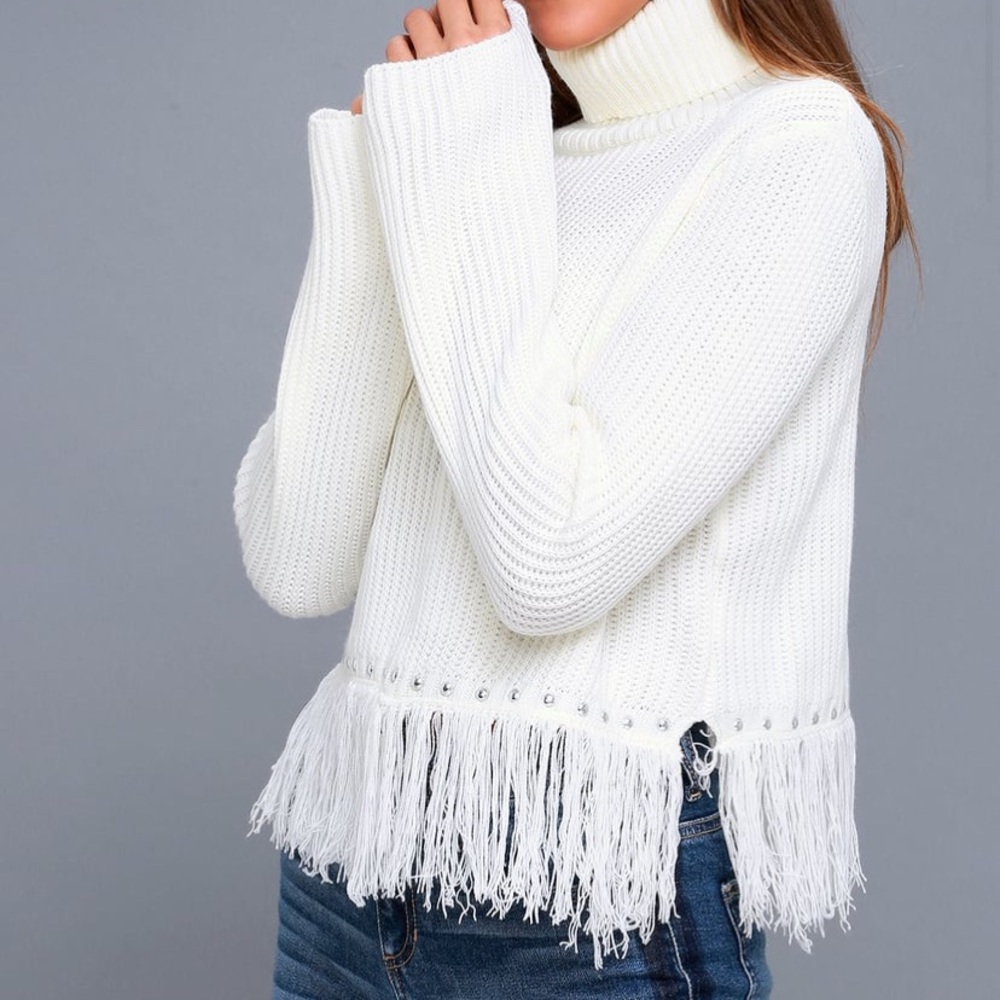 Size Large ~ Freethinker Cream Fringe Cropped Sweater~ From lulus. NWT